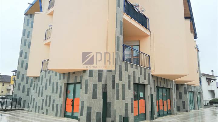 Locale commerciale ex Pizzeria