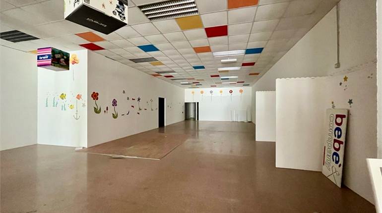 Locale Ancona zona Baraccola