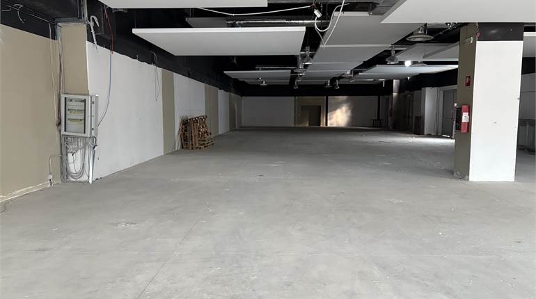  Locale Commerciale - Zona Baraccola