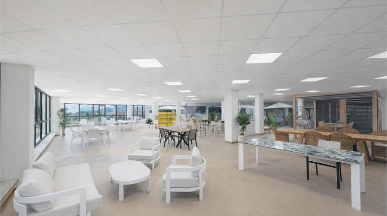 SHOWROOM CON MAGAZZINO – OSIMO STAZIONE (FRONTE STRADA)