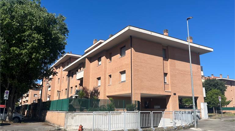 Appartamento duplex con terrazzo e garage in ottima posizione