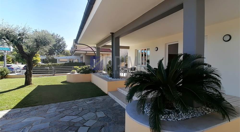 Ingresso e Patio